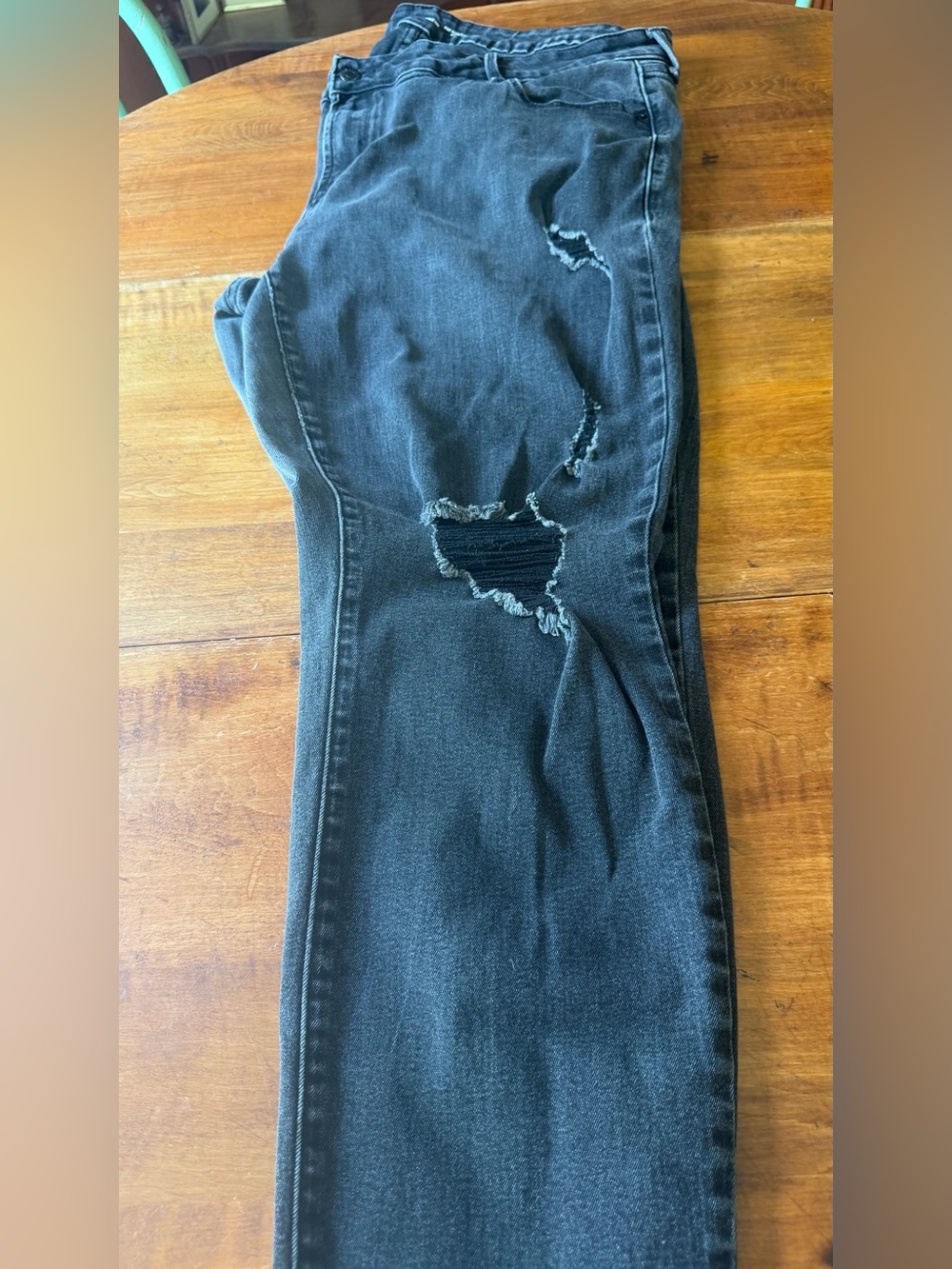 Old Navy Pop Icon Black Distressed Skinny Jeans with Knee Rips